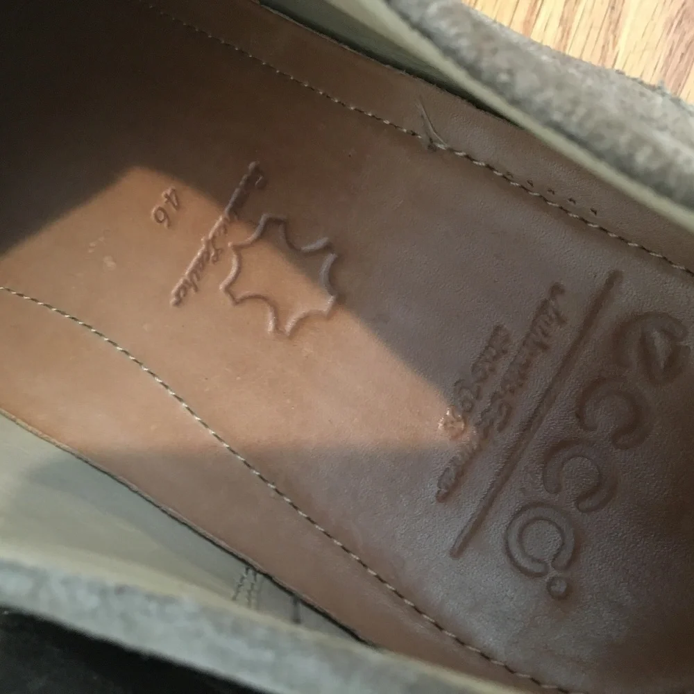 Ecco mens gray